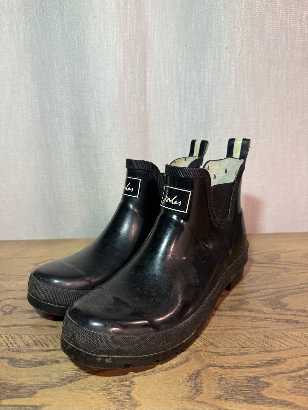 Joules Black Chelsea Short Rain Boots with Branded Tabs